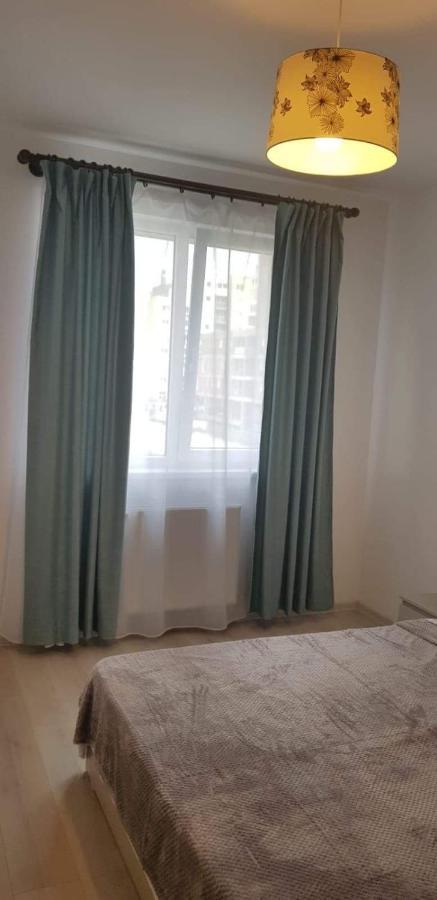 Апартаменти Apartament Modern Ioan Popasu Брашов Екстер'єр фото
